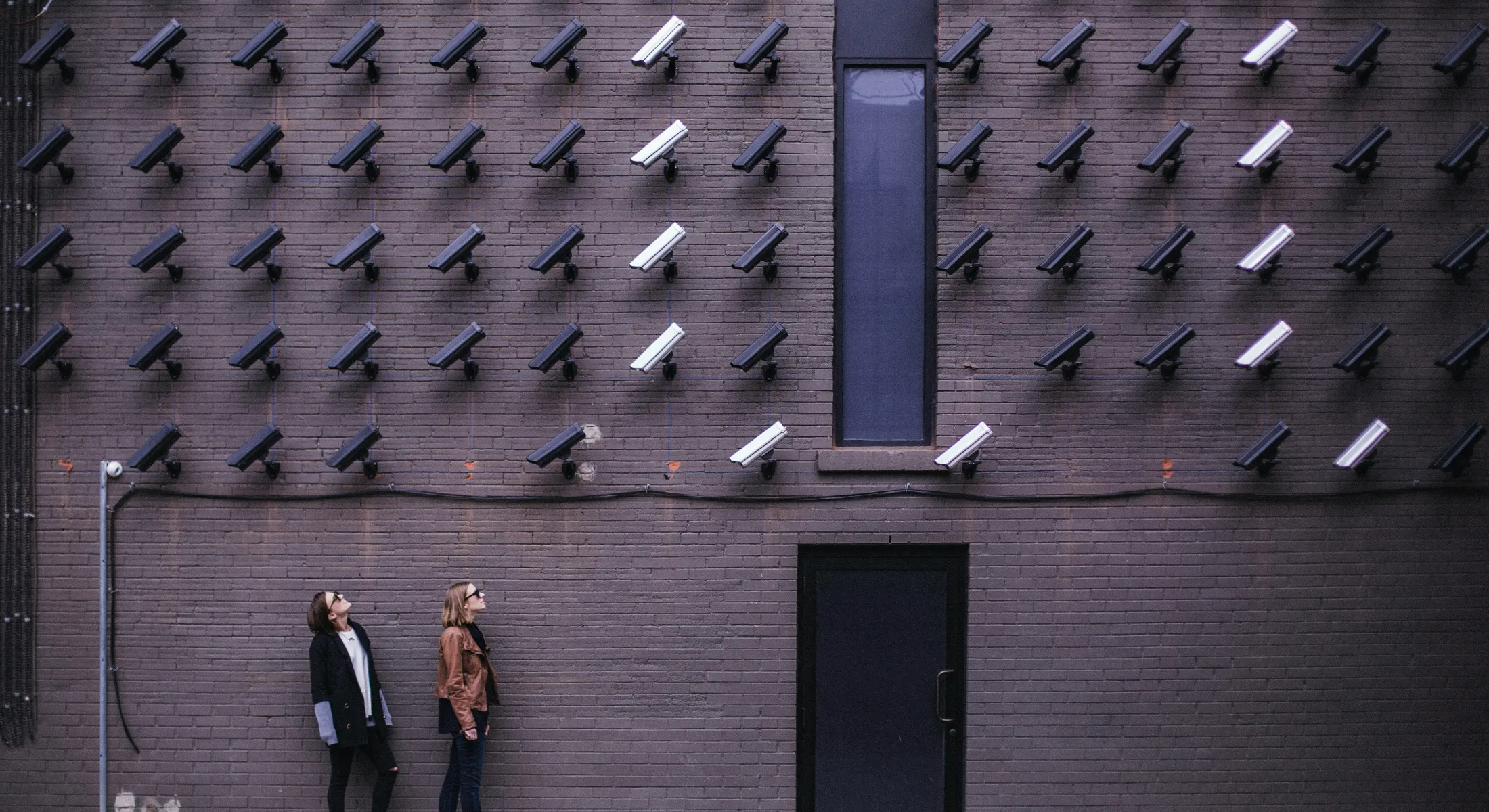 How to Share Photos Online Privately: A Comprehensive Guide
