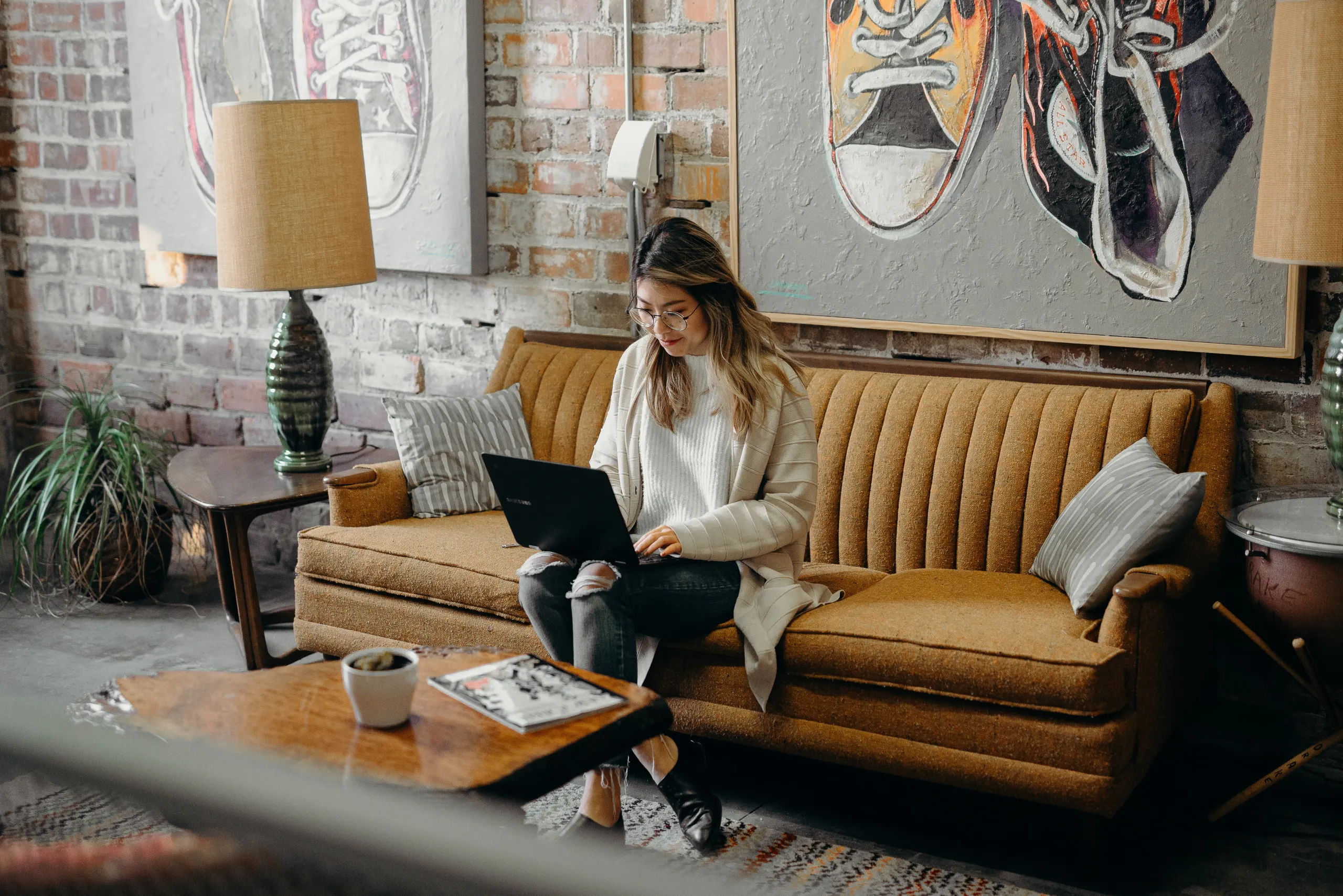 The Power of Sharing Photos: A Visual Storytelling Guide
